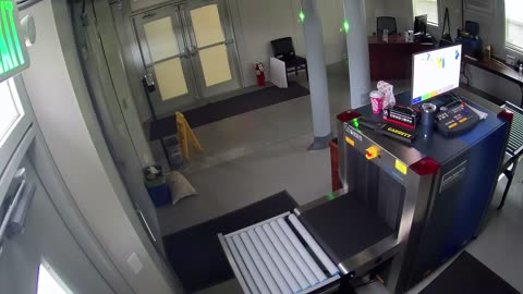 0971USCG00SouthTrailer_2021-01-06_15h00min01s817ms.mp4