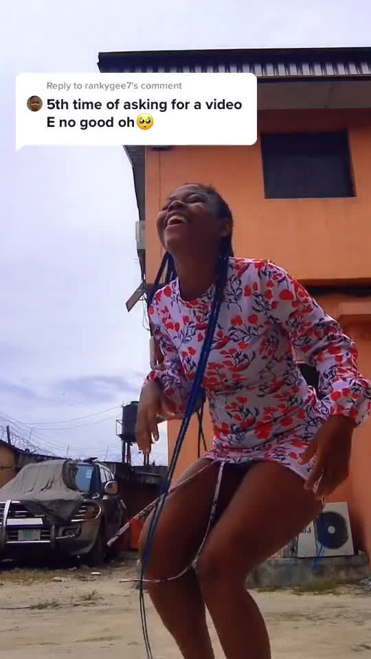 African girls dance challenge