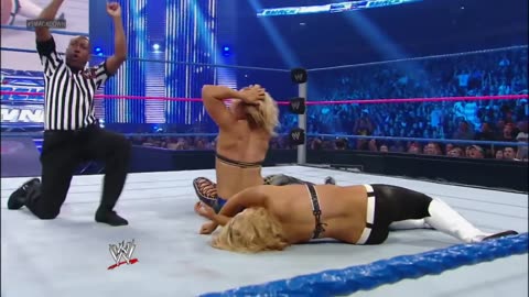 Beth Phoenix vs. Natalya