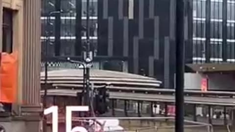 leeds 15 minute cities - take them all down