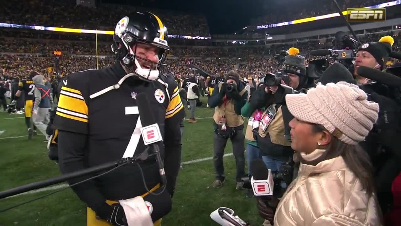 Ben Roethlisberger takes his final knee at Heinz Field