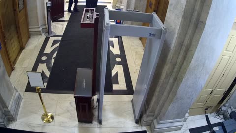 0163USCH01HouseCarriageDoor_2021-01-06_00h26min51s387ms.mp4