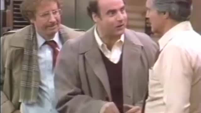 Jeffrey Tambor explains the N.W.O. and the Trilateral Commission on Barney Miller in 1981❗️