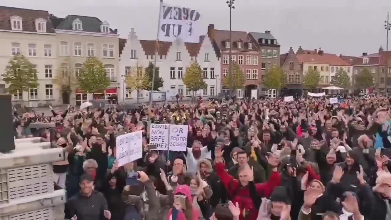 MY BEAUTIFUL BELGIAN PATRIOTOS KNOW WHAT TIME IT IS!!! LANG LEVE DE VRIJHEID!!!