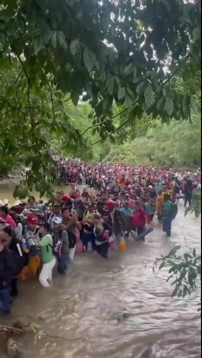 Deploy The Killer Dones Now! (American border)