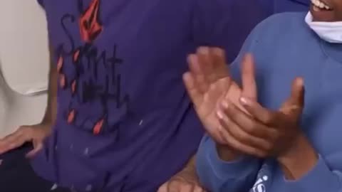 Gioca anche tu a "Non indossare la mascherina!"