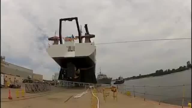 Heavy Ship Launching Fail: Accident, Virals