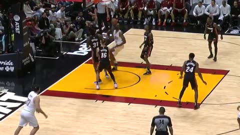 Mobley Posterizes Opponent with Dunk! Cavs vs. Heat