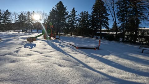 ❄️🚮 Cleaning Snow & Picking Up Liter @ Okanagan Park In Ottawa ☀️ Canada Winter Edition