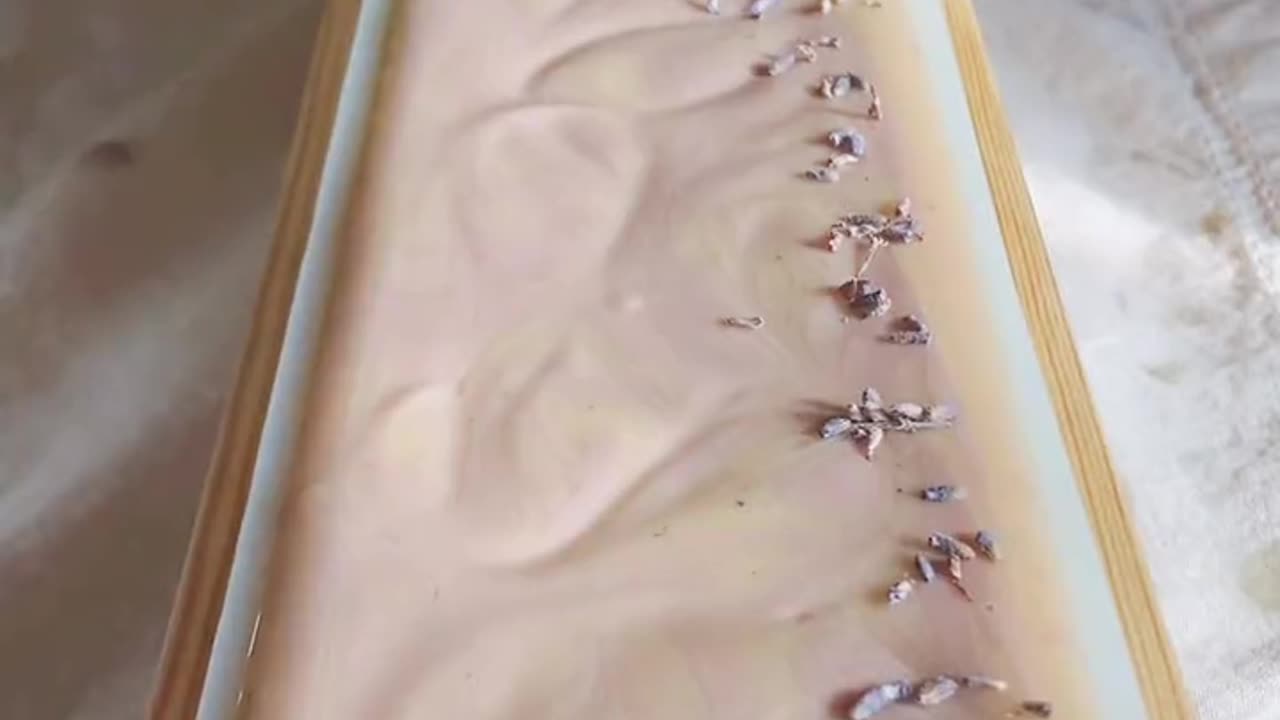 Lavender Soap Pour! Cutting tomorrow 🤩