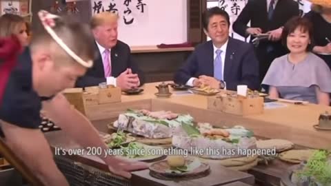 Donald Trump's beautiful meal, what a wonderful sight.
