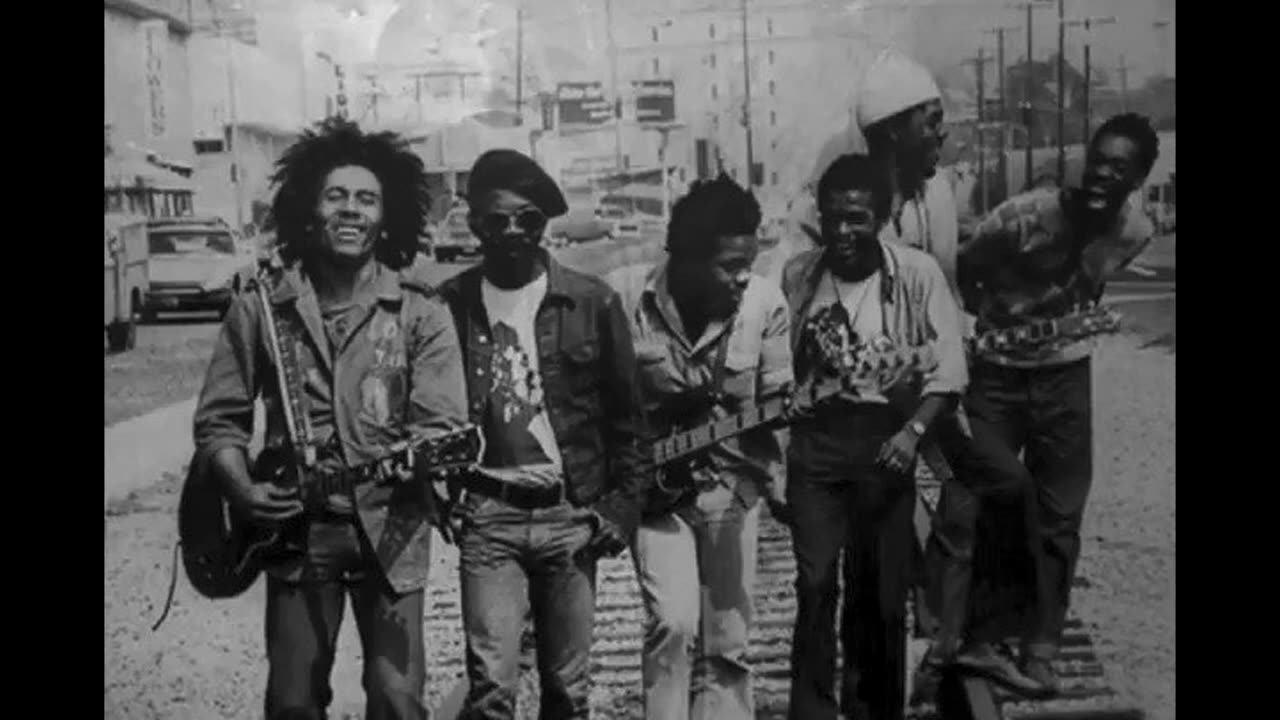 [AI] Bob Marley & The Wailers Singing | Garnett Silk - Hello Mama Africa |