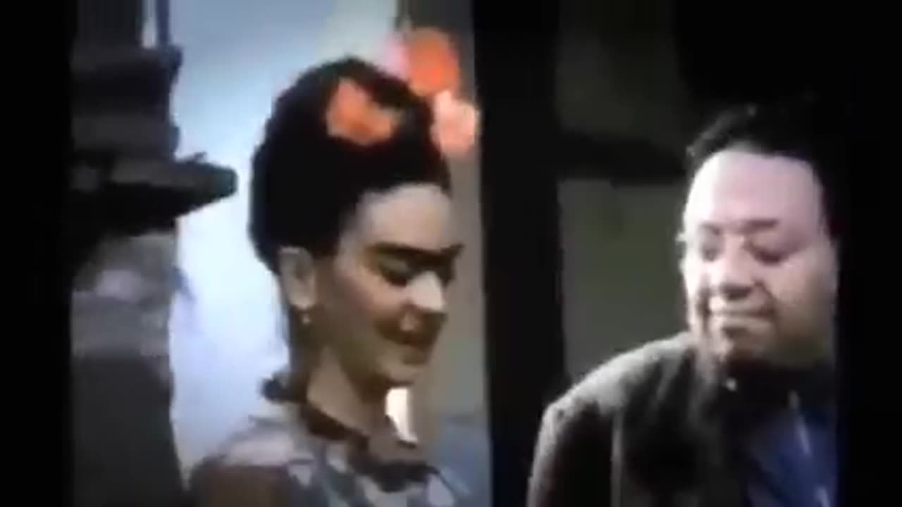 Frida Kahlo junto a Diego Rivera en "Casa Azul"
