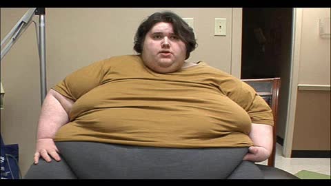 FAT KID CAUSES PANIC DUE TO EXCESSIVE FART GAS