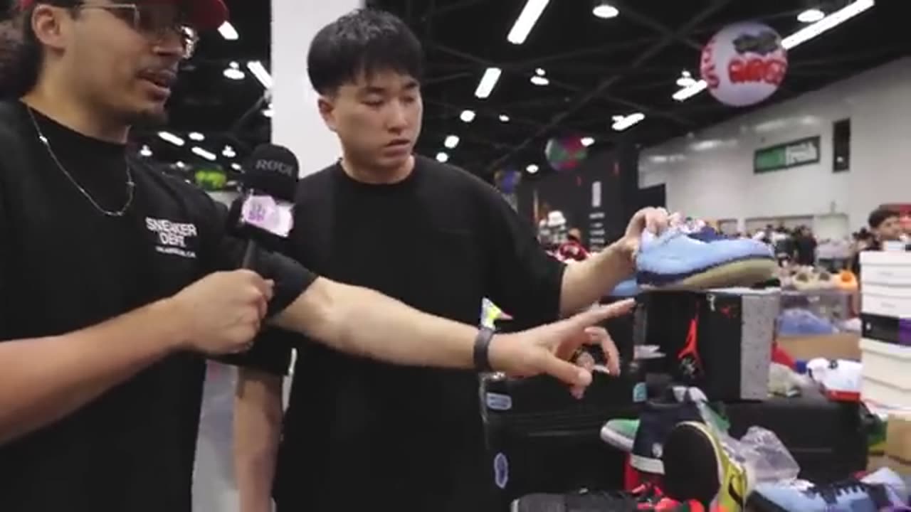 EXPOSING FAKE Shoes At Sneaker Con (Real, Reps or Custom?)