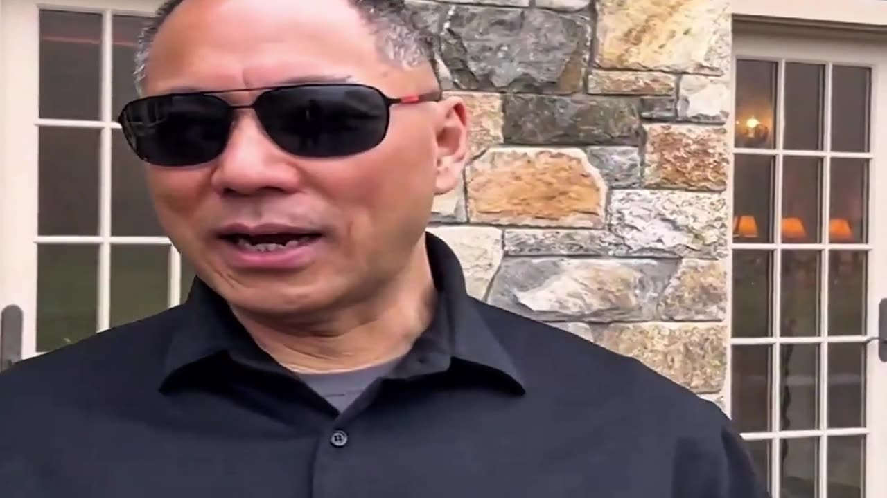 20221025文贵先生GETTR¹： #习近平 去哪里？京西宾馆开解放军会，两个拥护、两个绝对。让上海、广东、天津人知道习家党厉害。 #李克强 永坚决拥护习主席党中央； #胡春华 新老常委纷纷表态