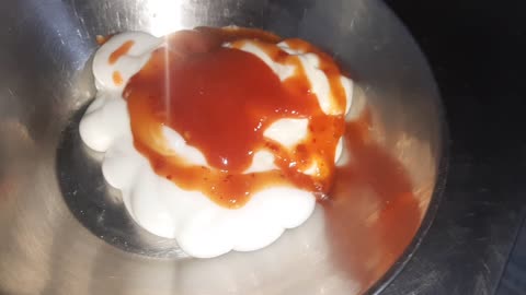Fastfood lover ( sracha sos ) use zinger Burger fries etc