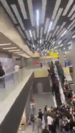 light from Israel to Russia diverts due to angry mob attempting to 'lynch Jews'