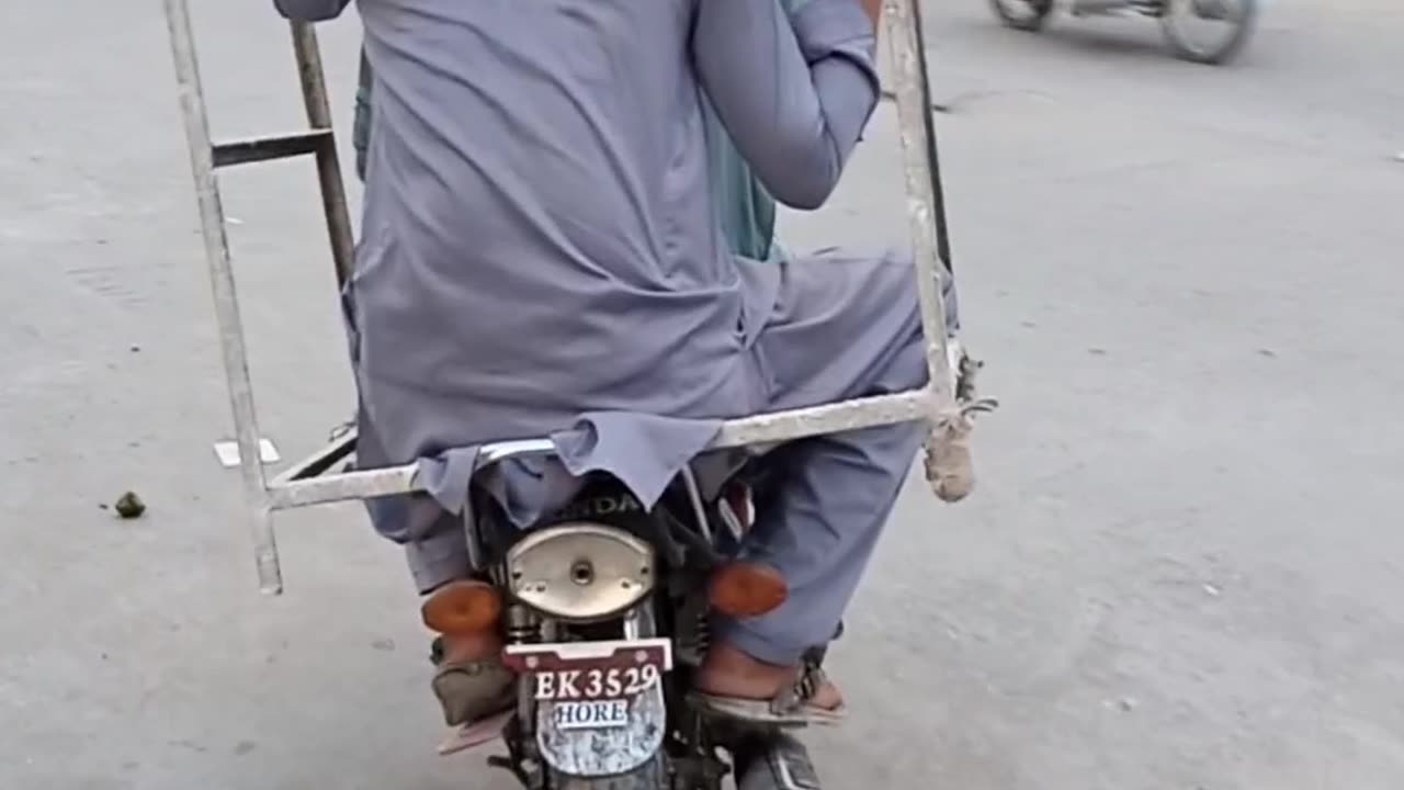 Bike jugaad ....https://youtube.com/@pakistanisairsapatee