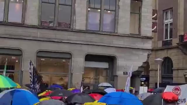 Amsterdam Protesting Lockdown