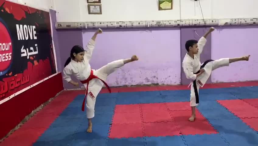 تدريب الصغار على الألعاب