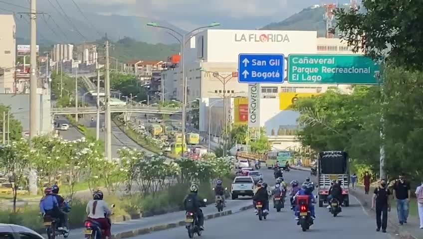 Paro de conductores | Bloqueo en la autopista a Floridablanca