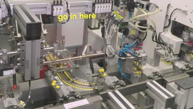 How are LEGO Minifigures Made?