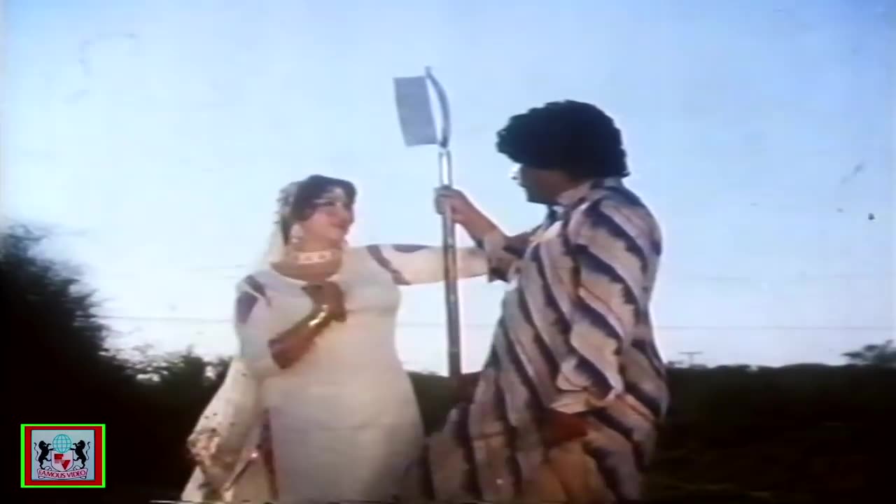 MERE PAIRAN DI LACHI LAGI SAJNA NU ACHI - NOOR JEHAN - FILM BASHIRA IN TROUBLE