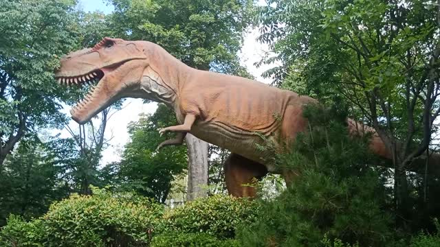 This Tyrannosaurus Rex is so domineering