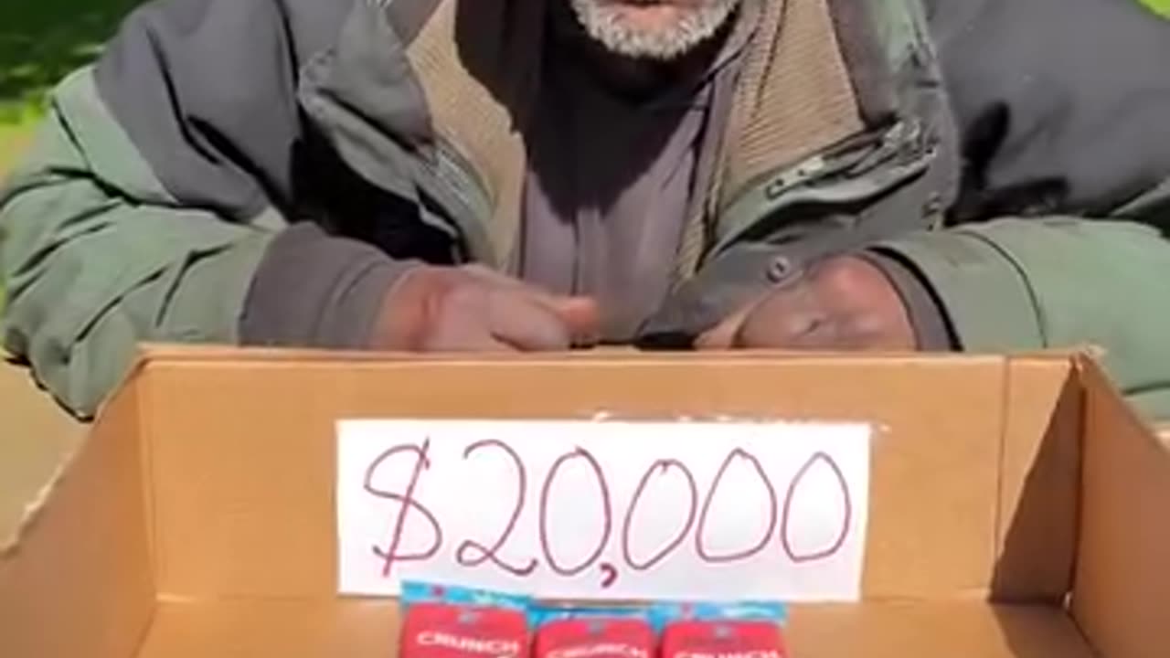 Millionaire blessed the homeless with $20,000 and made us cry