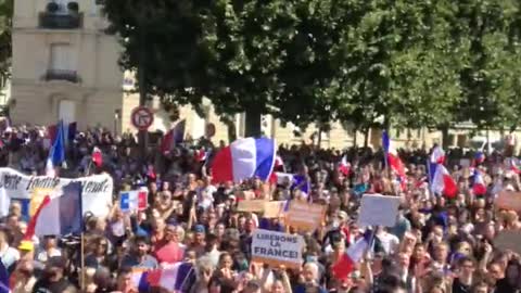 FRANCIA RECHAZA A LA DICTADURA SANITARIA COVID