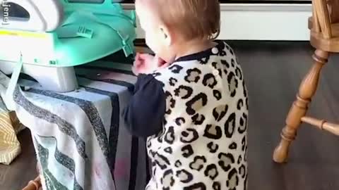 Cute Baby dancing video 😘😍😘💫💫❤️