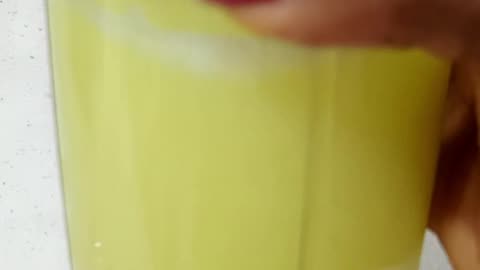 Cucumber,Pineapple and ginger juice