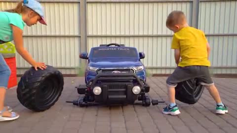 Vlad and Nikita play with Hot Wheels Monster Trucks