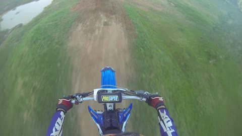 YAMAHA YZF250 - GOPRO - VISÃO DA MOTO