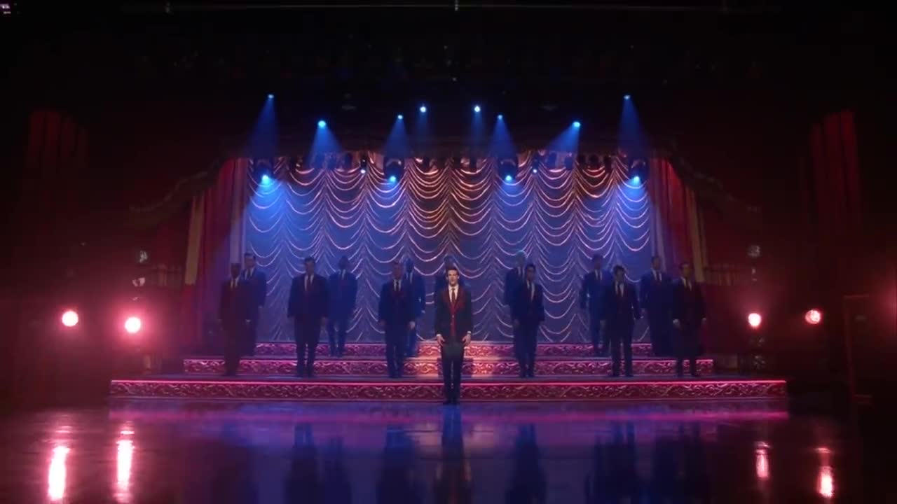 GLEE - Glad You Came (Full Performance) HD