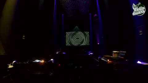 Frank Bond & Peter Laser Live - Ruimteschip Dwars