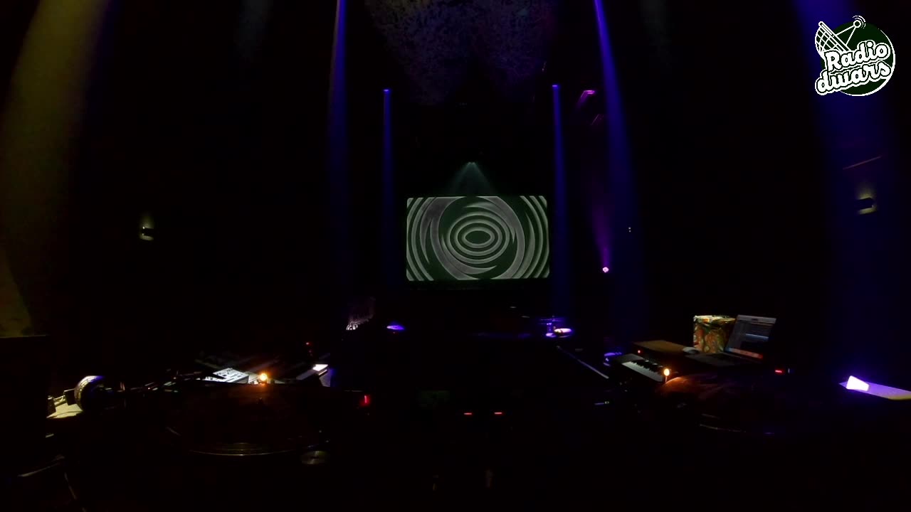 Frank Bond & Peter Laser Live - Ruimteschip Dwars