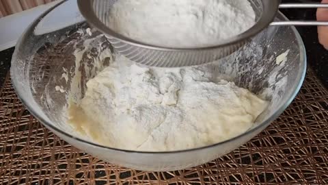 Дети восторге от этого вкуснятина. Вкуснейший завтрак. Готовлю сразу много и ставлю в морозильнике.