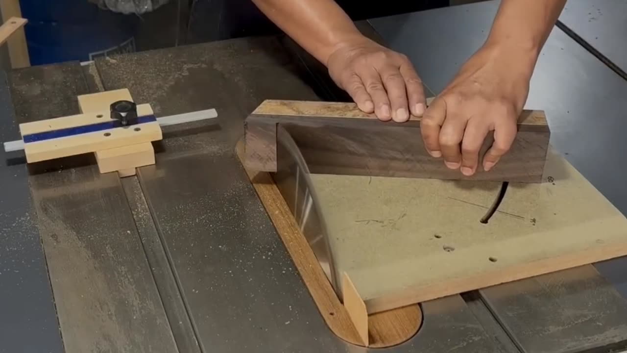 DOME JAR, woodturning