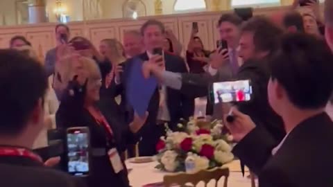 Mar-a-Lago: President Javier Milei did the Trump dance to Y.M.C.A.
