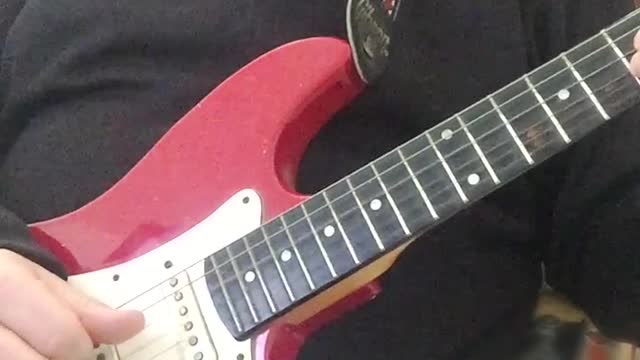 Questo succede quando ti distrai e suoni una canzone per un altra