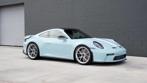 911 GT3 Touring in Gulf Blue