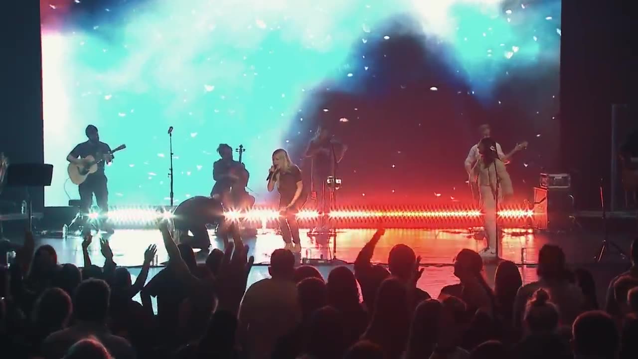 Revelation Song, O Come Let Us Adore Him - Jenn Johnson Bethel Music x UPPERROOM