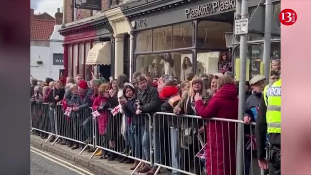 A protester was detained after throwing eggs at King Charles and Camilla in York.