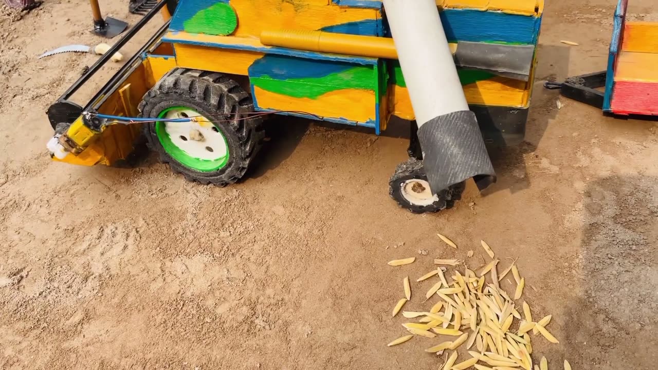 top the most creative science project ｜｜ mini harvester machine ｜｜ @Mini Creative ｜｜ @Keepvilla
