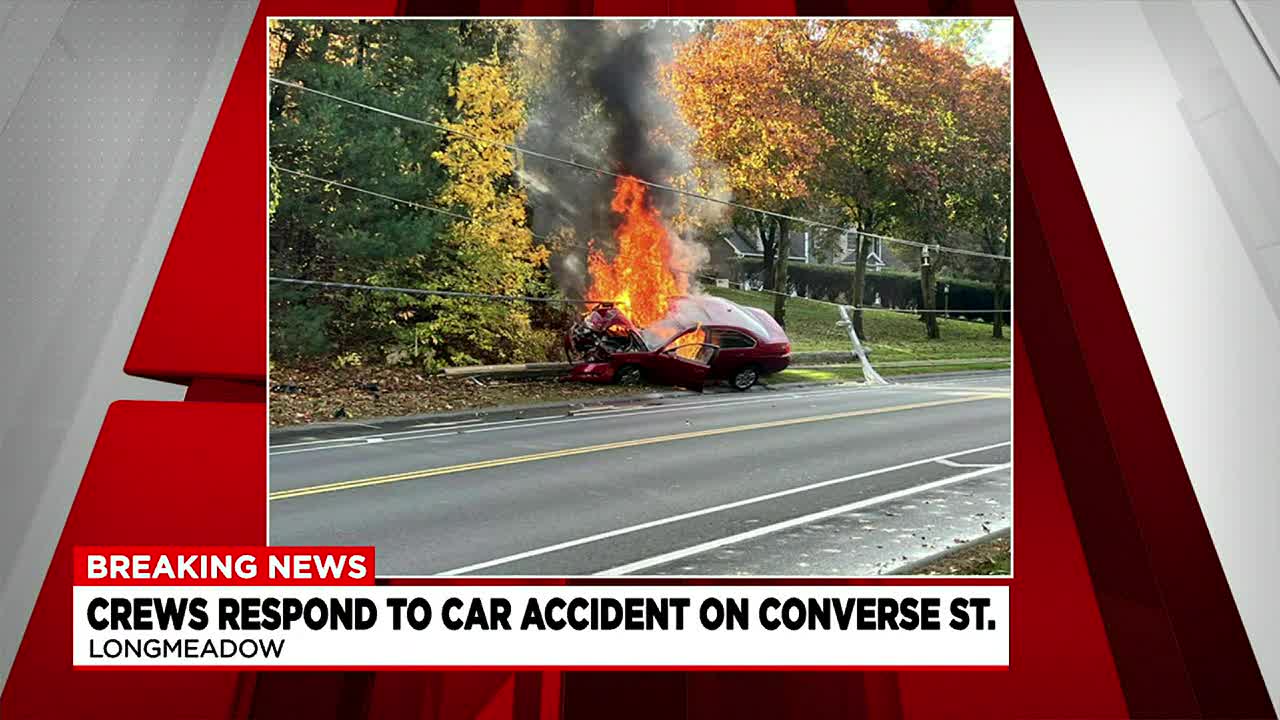Crash closes part of Converse Street in Longmeadow
