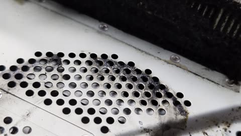 Playstation 4 Pro Overheating! Cigarette Tar And Roaches!