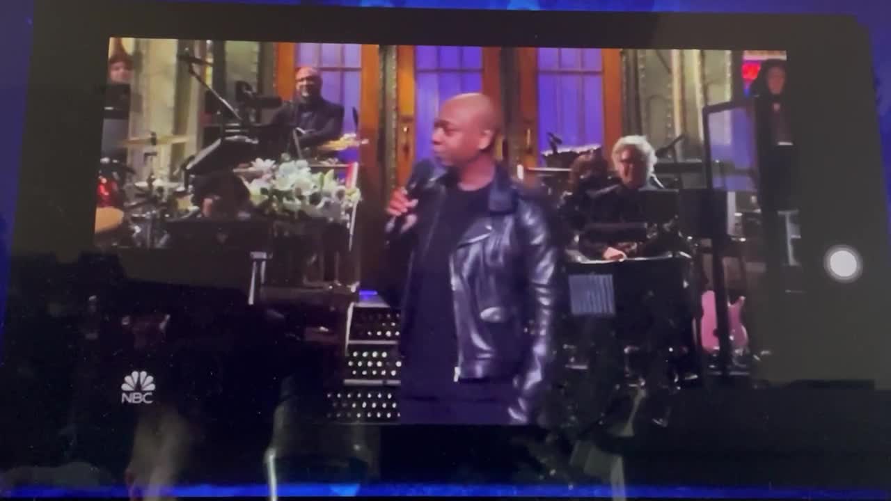 Dave Chappelle BREAKS internet with monologue on President Trump…
