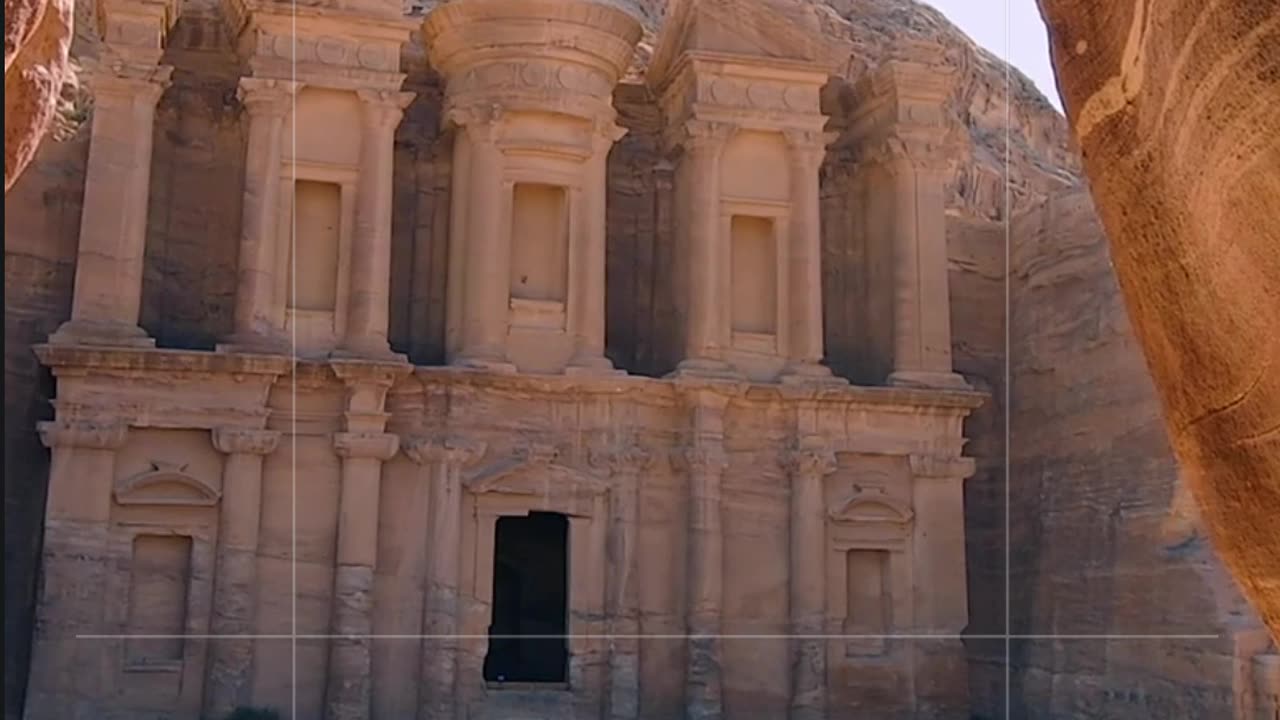 Welcome to the awe-inspiring Petra, one of the seven wonders of the world